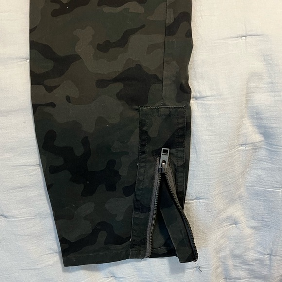 Zanerobe Utility Pants (Army Print) - Picture 6 of 8
